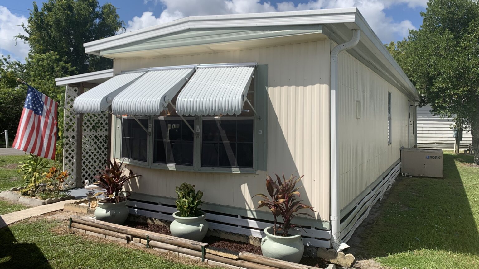 Bay Window Clamshell Awnings Haggetts Aluminum